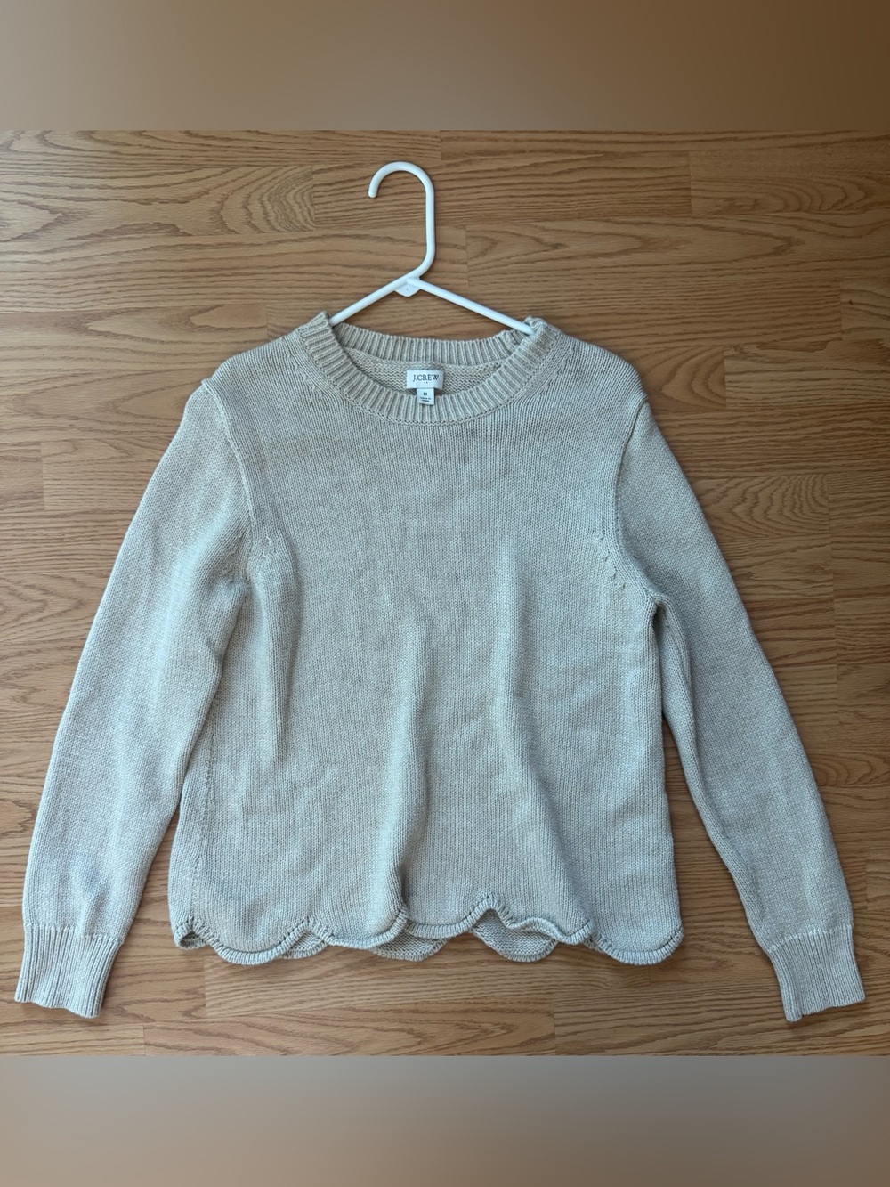 J. Crew Women's Cream Beige Tan Scalloped Hem Crewneck Sweater M